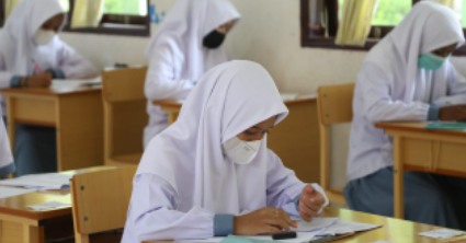 Soal Qurdis kelas 10 semester 2 Tentang Hadis Sumber Ajaran Agama Islam