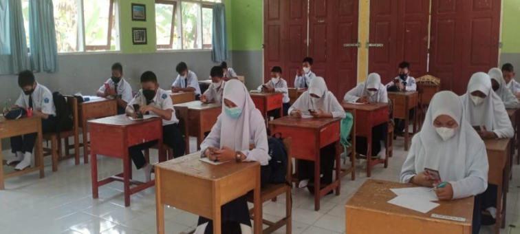 Soal IPS kelas 9 semester 2 Tentang Indonesia dari Masa Kemerdekaan Hingga Masa Reformasi